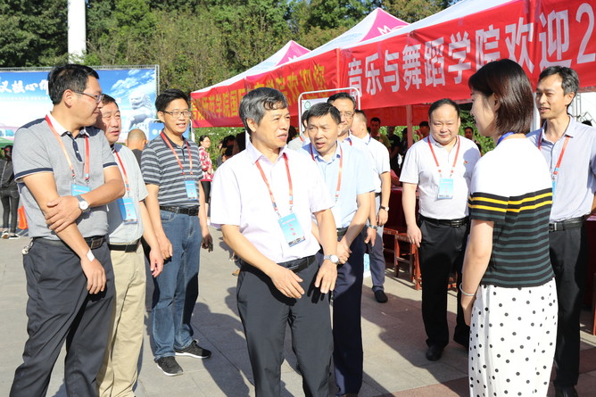 开云官网迎新工作圆满完成