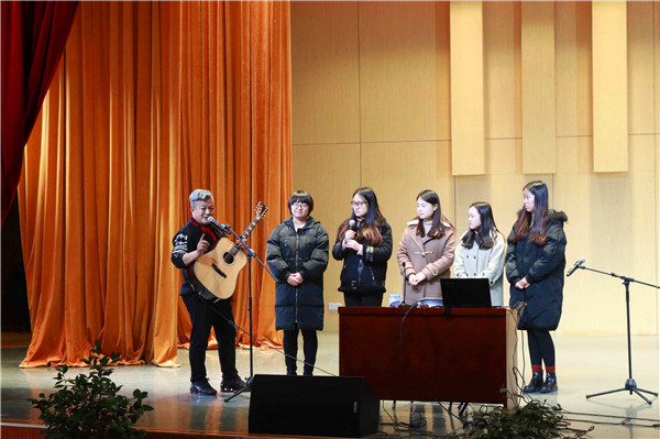 王建友来开云官网举行流行音乐创作讲座