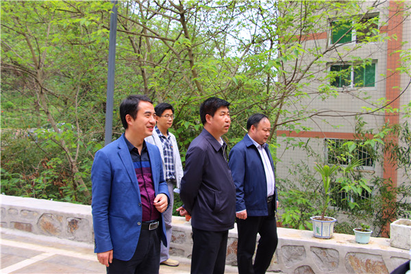 2017042709175747.jpg 校党委书记宋争辉到开云官网调研