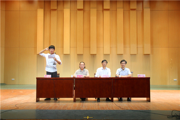 开云官网成功召开2016考研表彰及学年期末考试动员大会